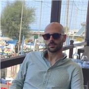 Insegnante di musica con 10+ anni di esperienza. Trombonista, attivo in orchestre e bande. Docente scolastico